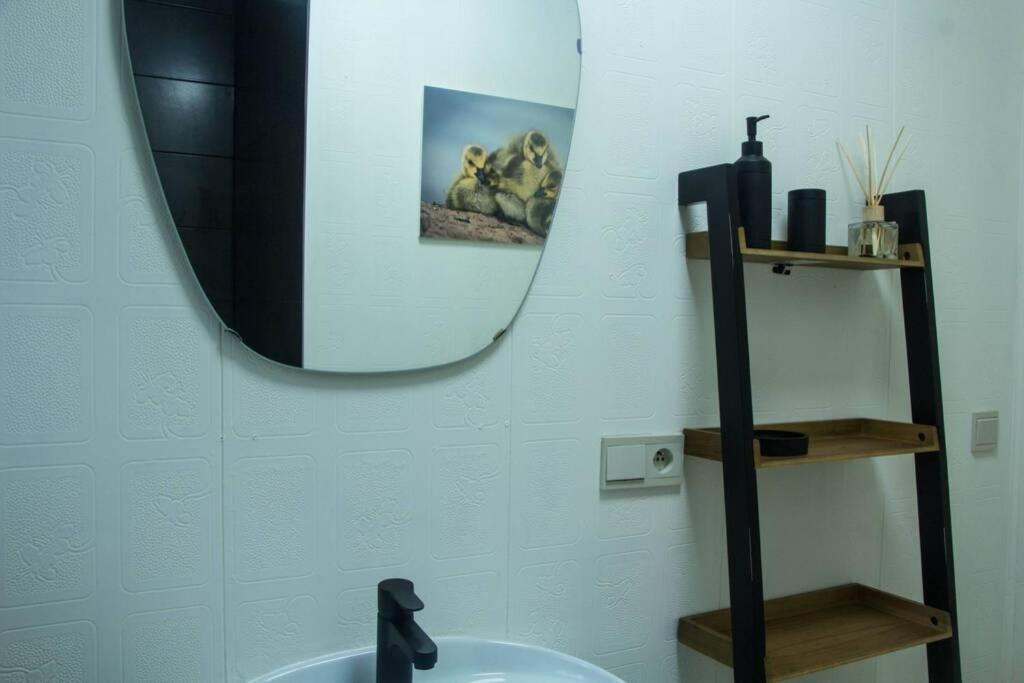 't Onderdak Apartment